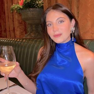 Meet your Posher, Eleni